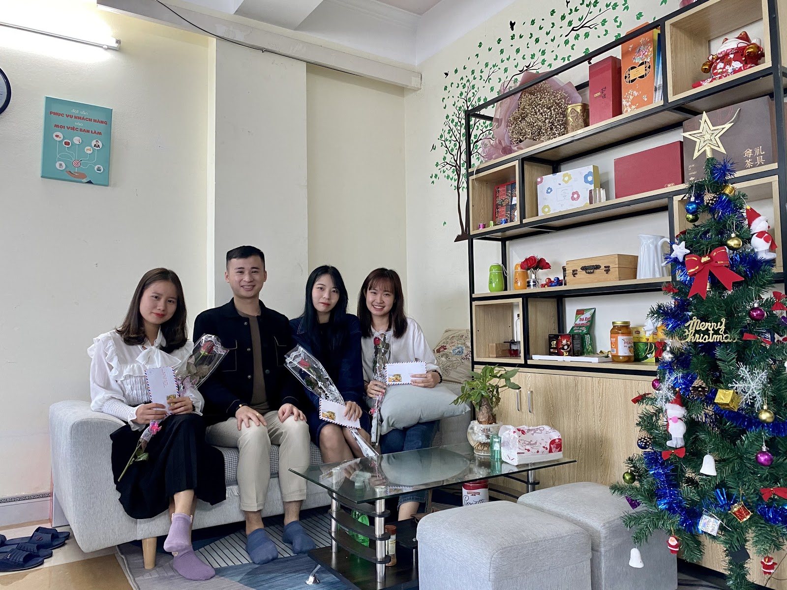NGÀY QUỐC TẾ PHỤ NỮ 8/03/2021 TẠI VĂN PHÒNG CÔNG TY ST VIỆT NAM 2