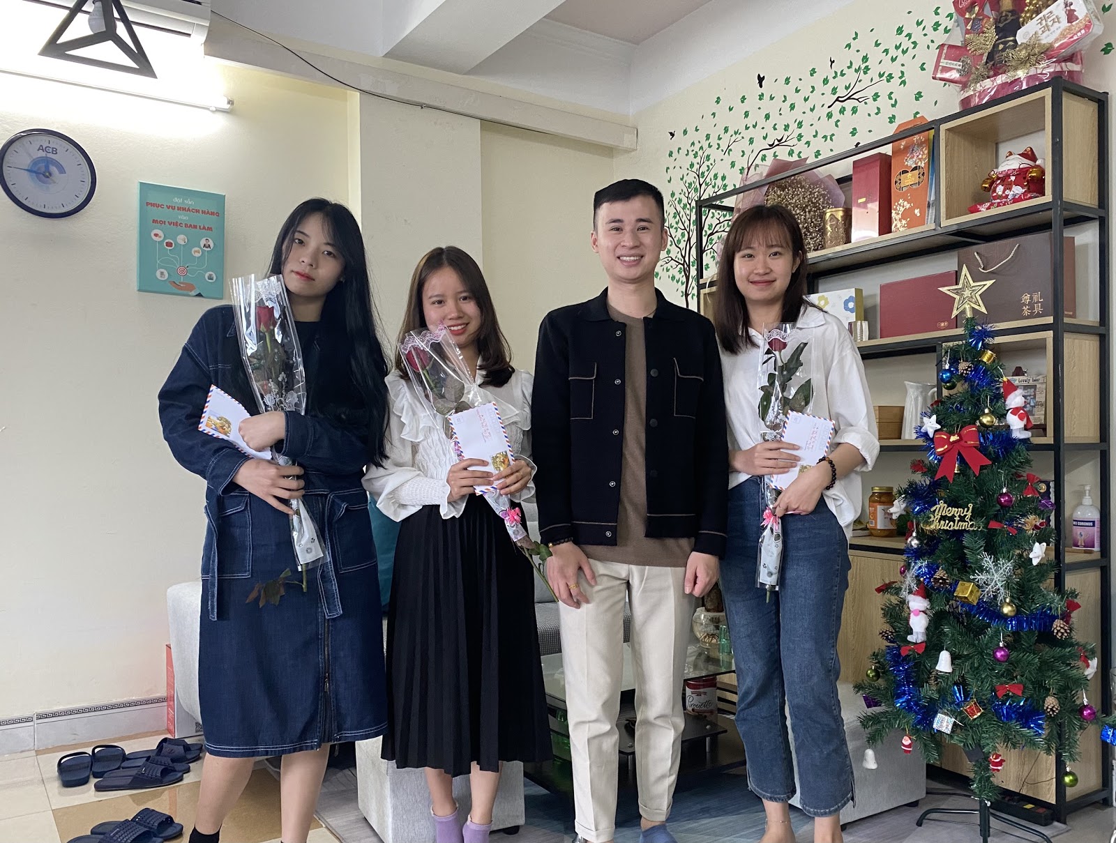 NGÀY QUỐC TẾ PHỤ NỮ 8/03/2021 TẠI VĂN PHÒNG CÔNG TY ST VIỆT NAM 3