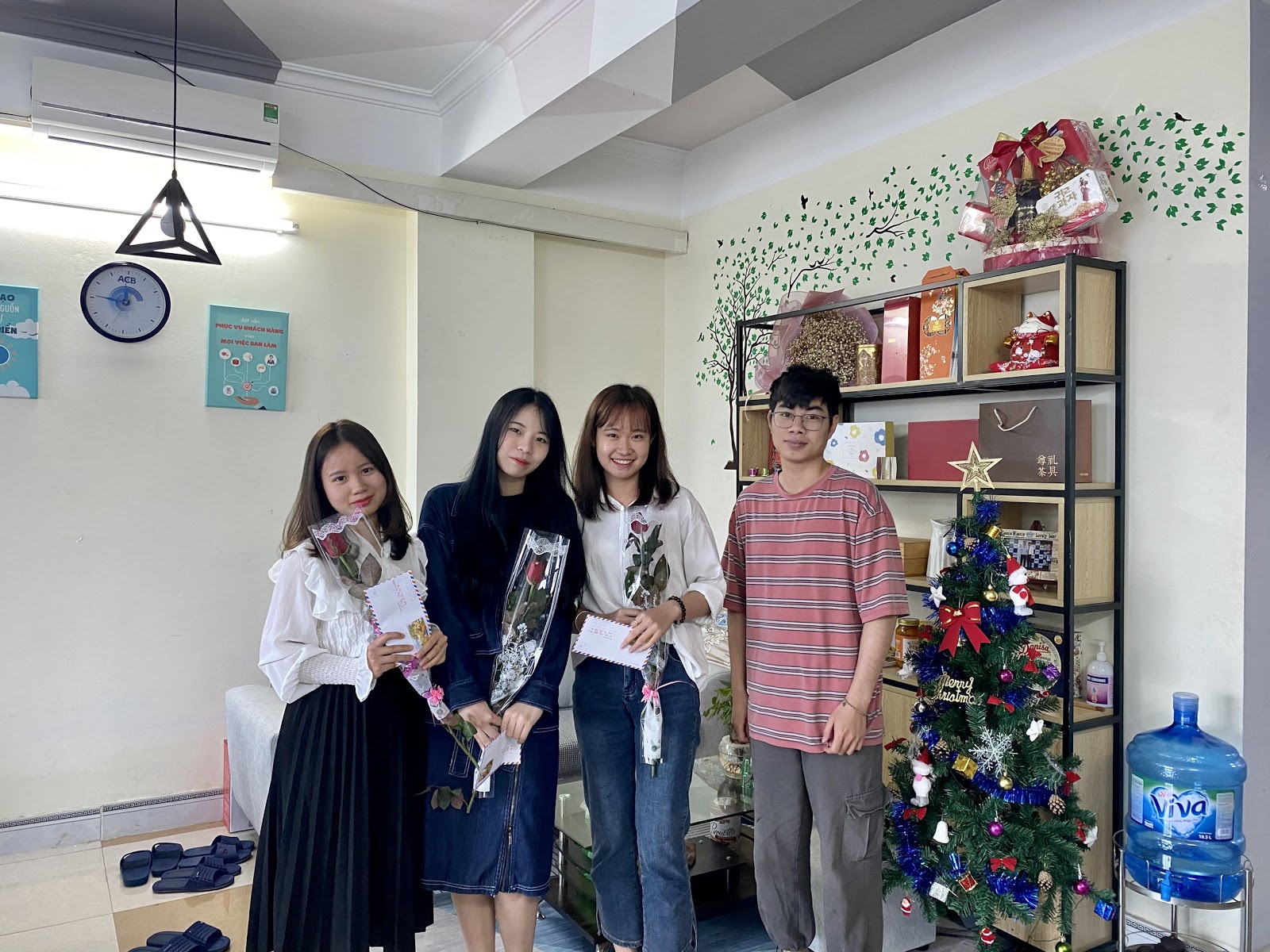 NGÀY QUỐC TẾ PHỤ NỮ 8/03/2021 TẠI VĂN PHÒNG CÔNG TY ST VIỆT NAM 4